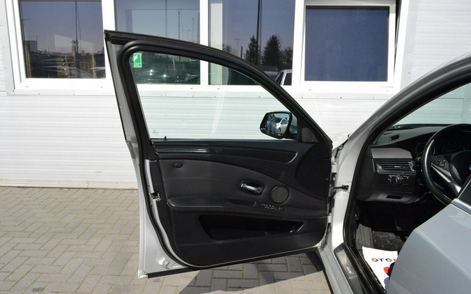 BMW Seria 5 cena 24900 przebieg: 254000, rok produkcji 2010 z Hrubieszów małe 667